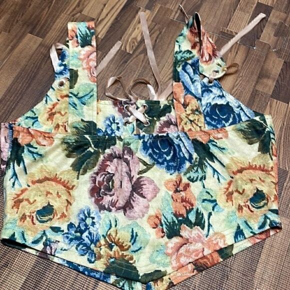 Shein woman’s crop/midriff multicolor a top. Size M - Picture 3 of 6